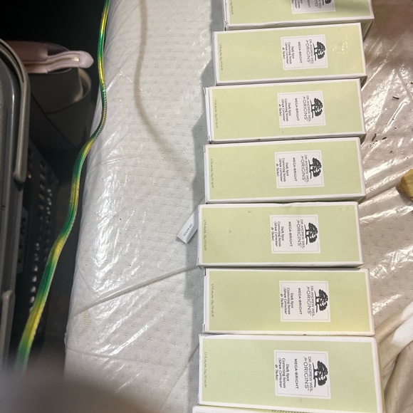 Lulu lemon sale all brand new, 35% off tag, - Picture 4 of 9